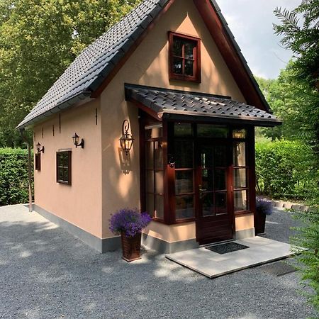 Romantisch Gastenverblijf 'Het Vogelhuisje' Lunteren Bagian luar foto