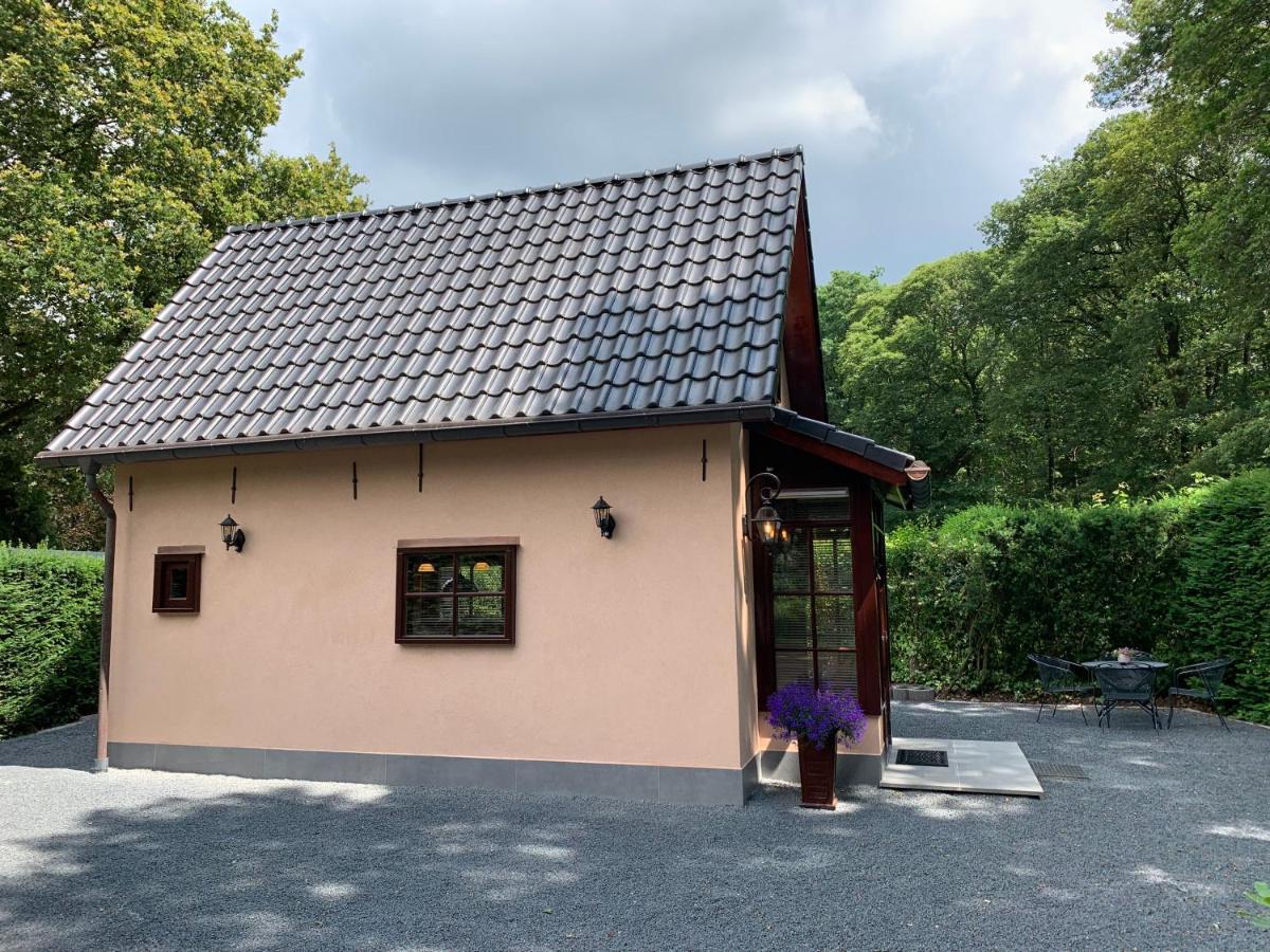 Romantisch Gastenverblijf 'Het Vogelhuisje' Lunteren Bagian luar foto